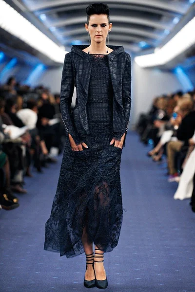 Look 29